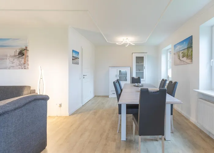 Апартаменты Weitblick Schoene Aussicht Emmelsbull-Horsbull